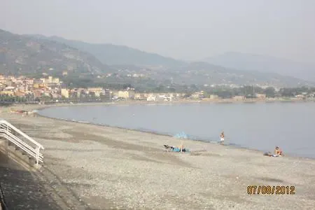 Ambra Di Mare Sant'Agata di Militello