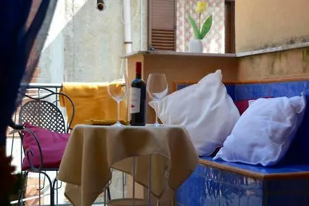 Ambra Di Mare Apartment *