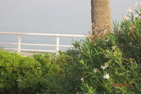 Ambra Di Mare דירה *